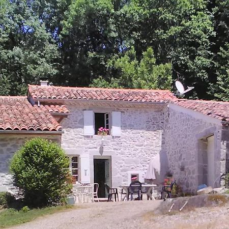 Gite Le Coumis 1370 Saint-Salvy-de-la-Balme المظهر الخارجي الصورة